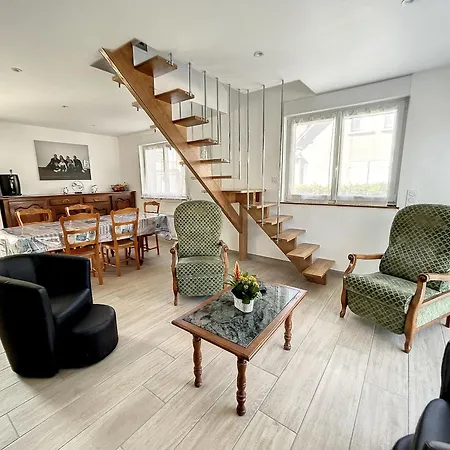 Dom wakacyjny Maison Renovee 3 Chambres, Proche Mer, Jardinet Equipe, Centre-ville - Fr-1-361-464 Jullouville-les-Pins
