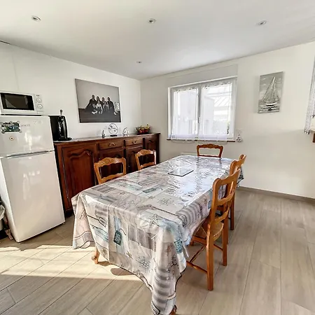 Maison Renovee 3 Chambres, Proche Mer, Jardinet Equipe, Centre-ville - Fr-1-361-464 *