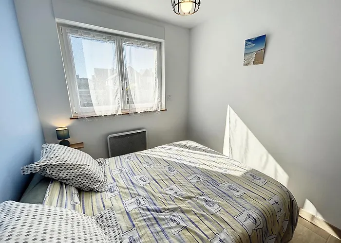 Ferienhaus Maison Renovee 3 Chambres, Proche Mer, Jardinet Equipe, Centre-ville - Fr-1-361-464